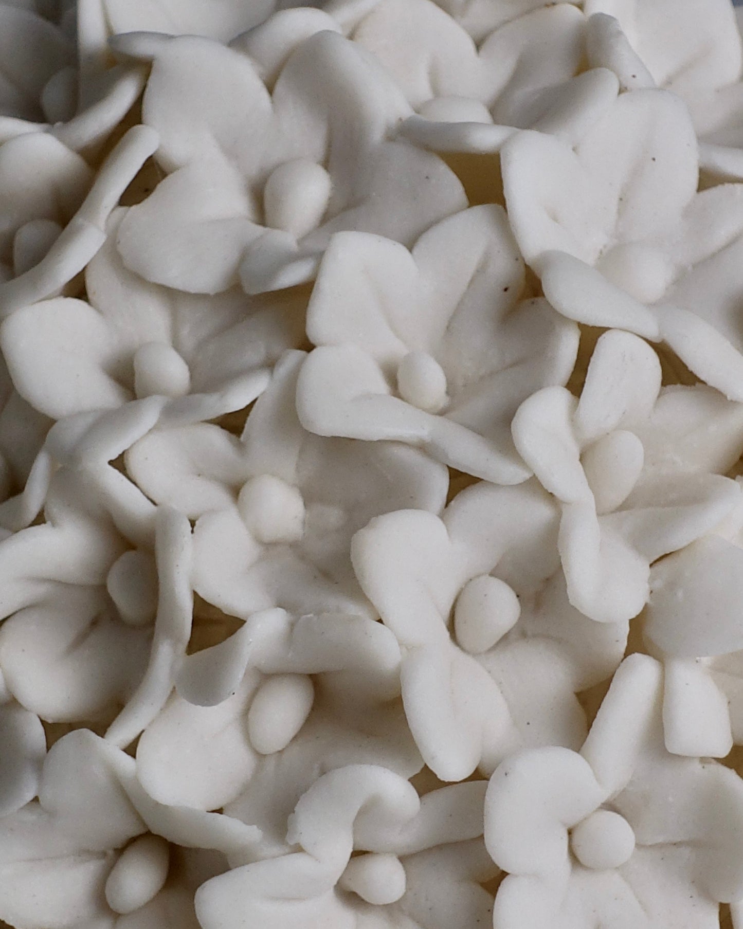 porcelain flower wall hang 3