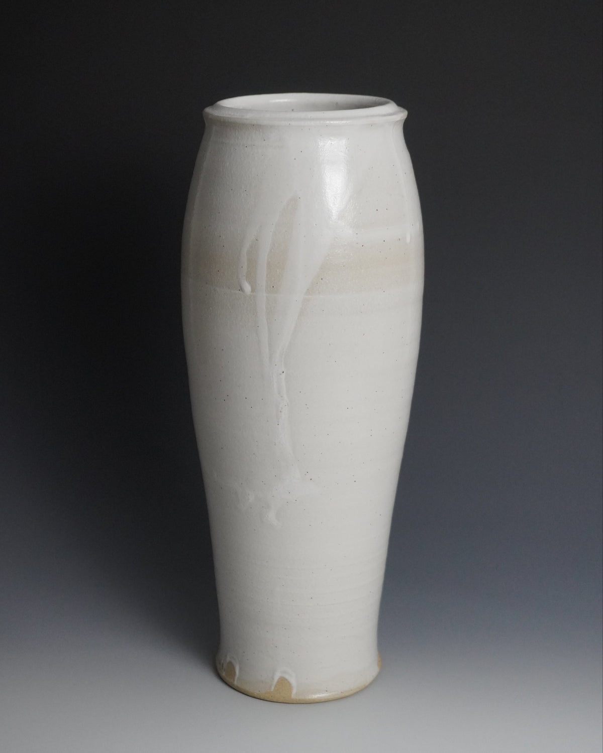 chair vase - XI