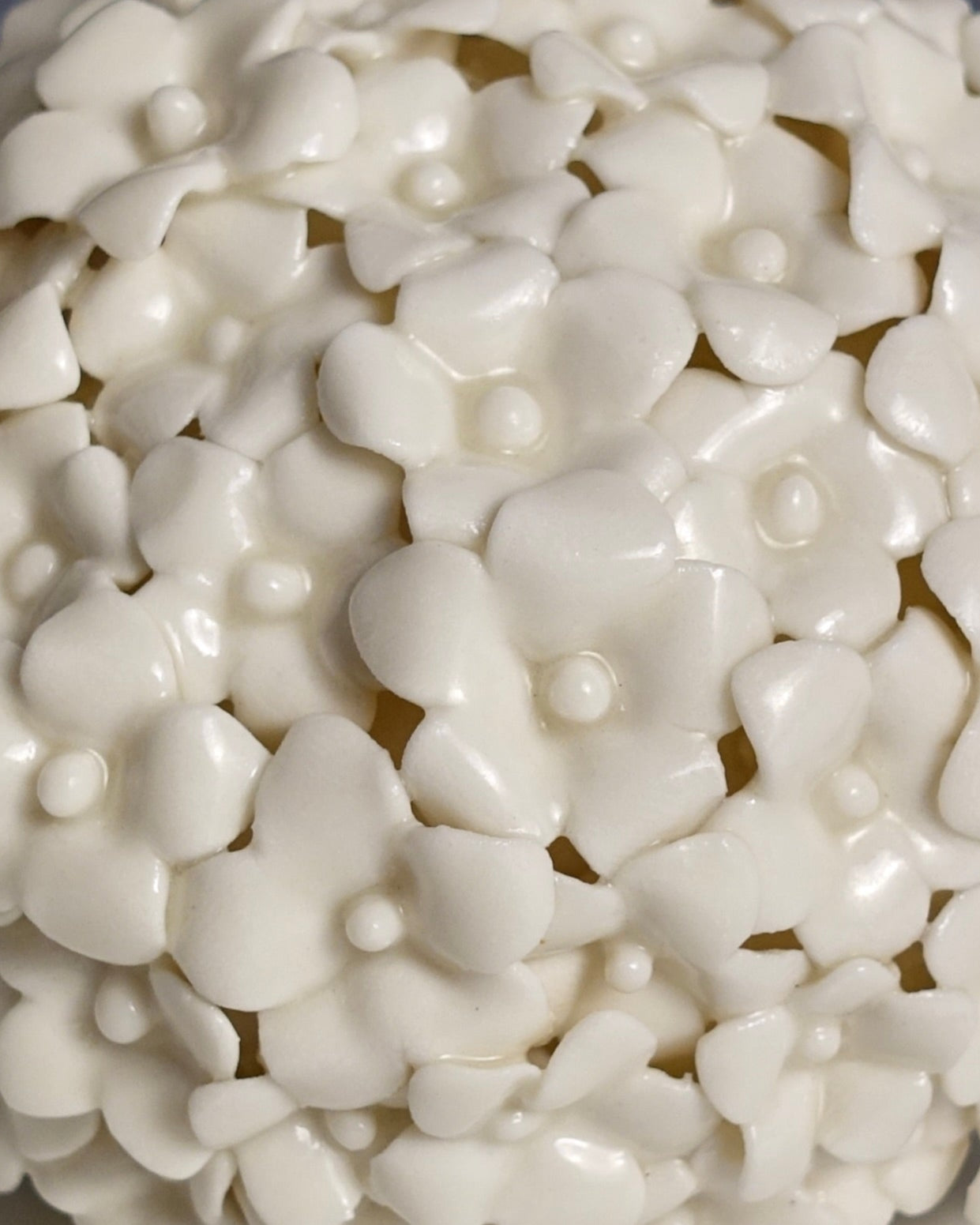 porcelain flower wall hang
