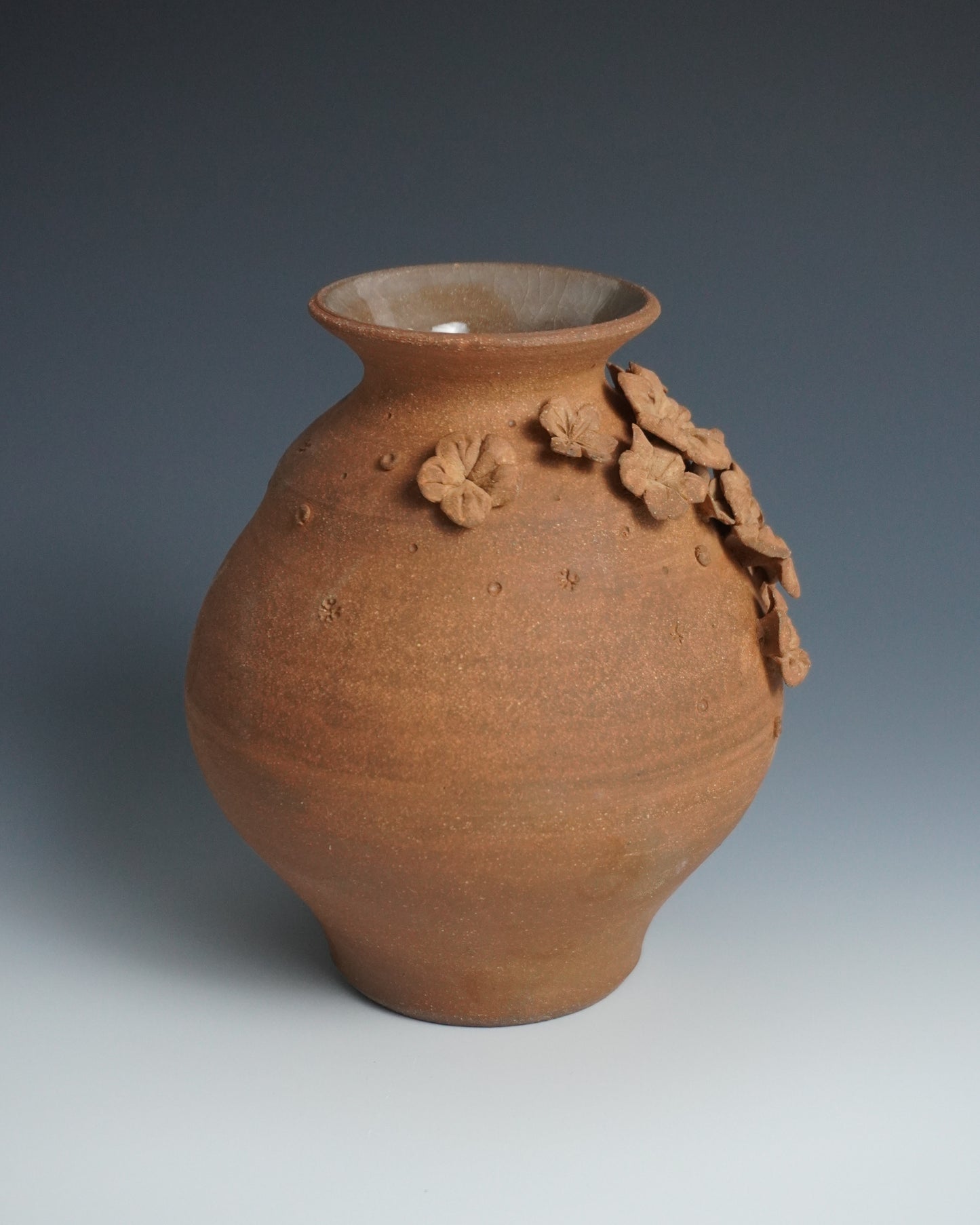 medium blossom vase I