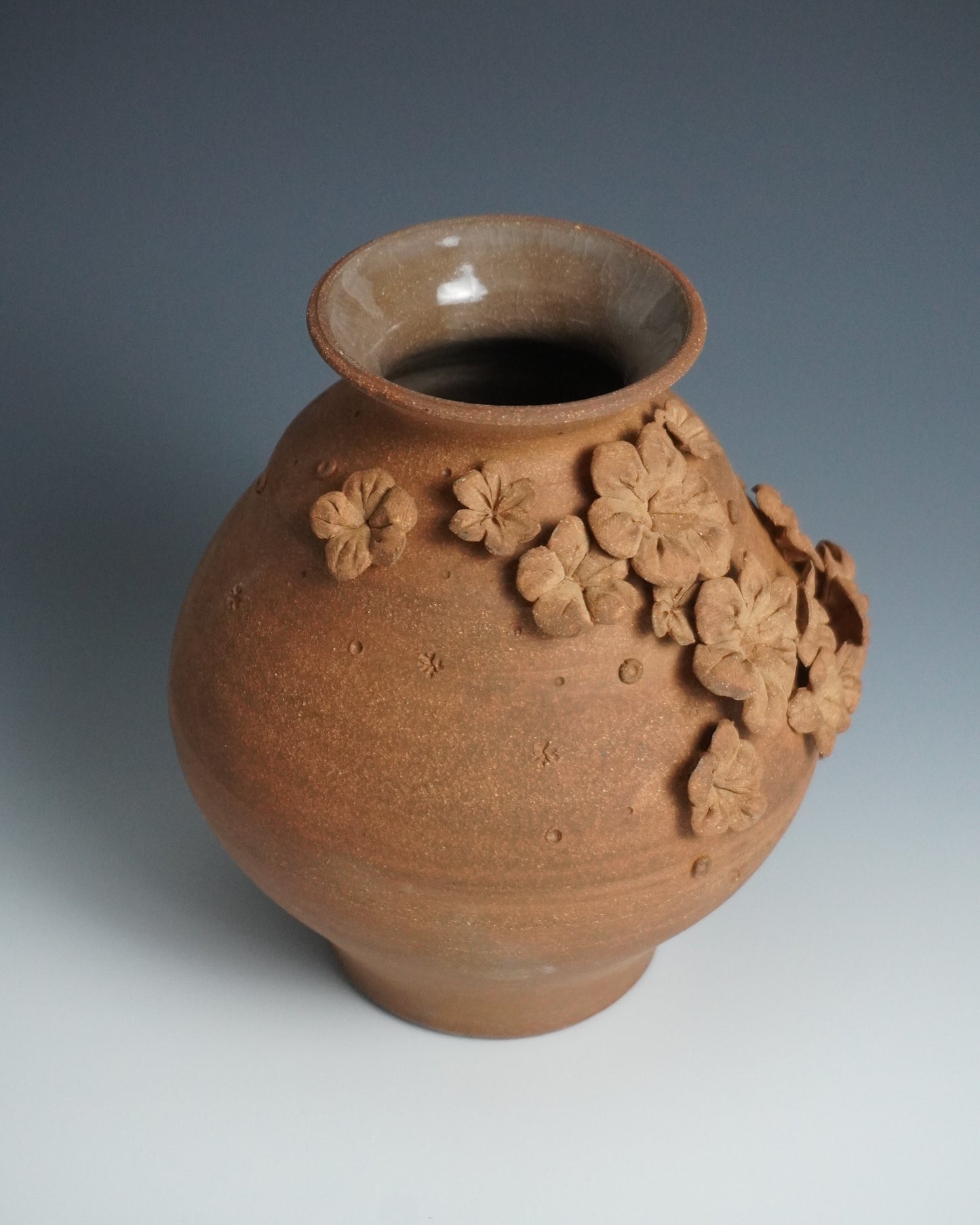 medium blossom vase I