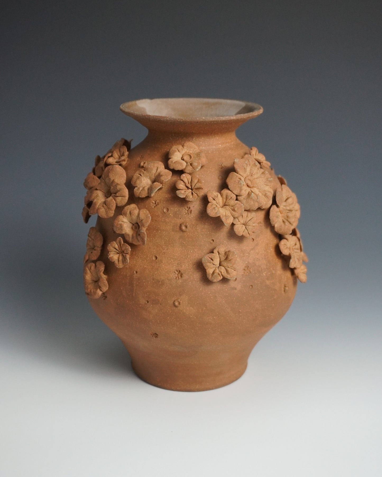 medium blossom vase II