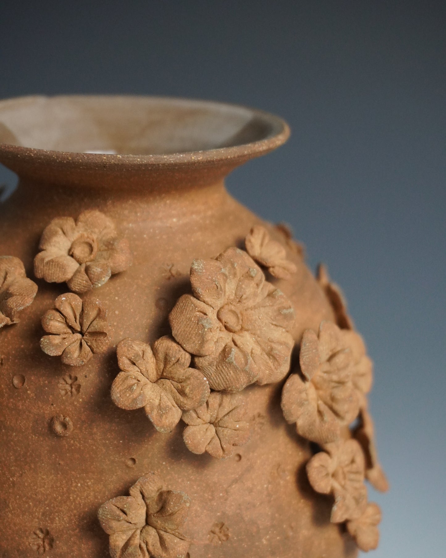 medium blossom vase II