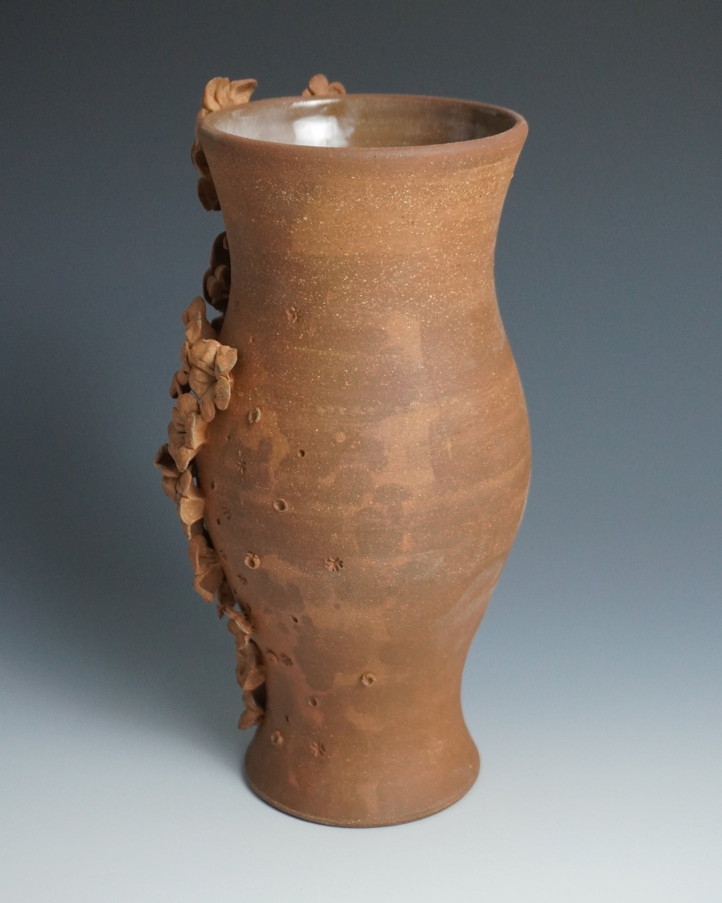 medium blossom vase III