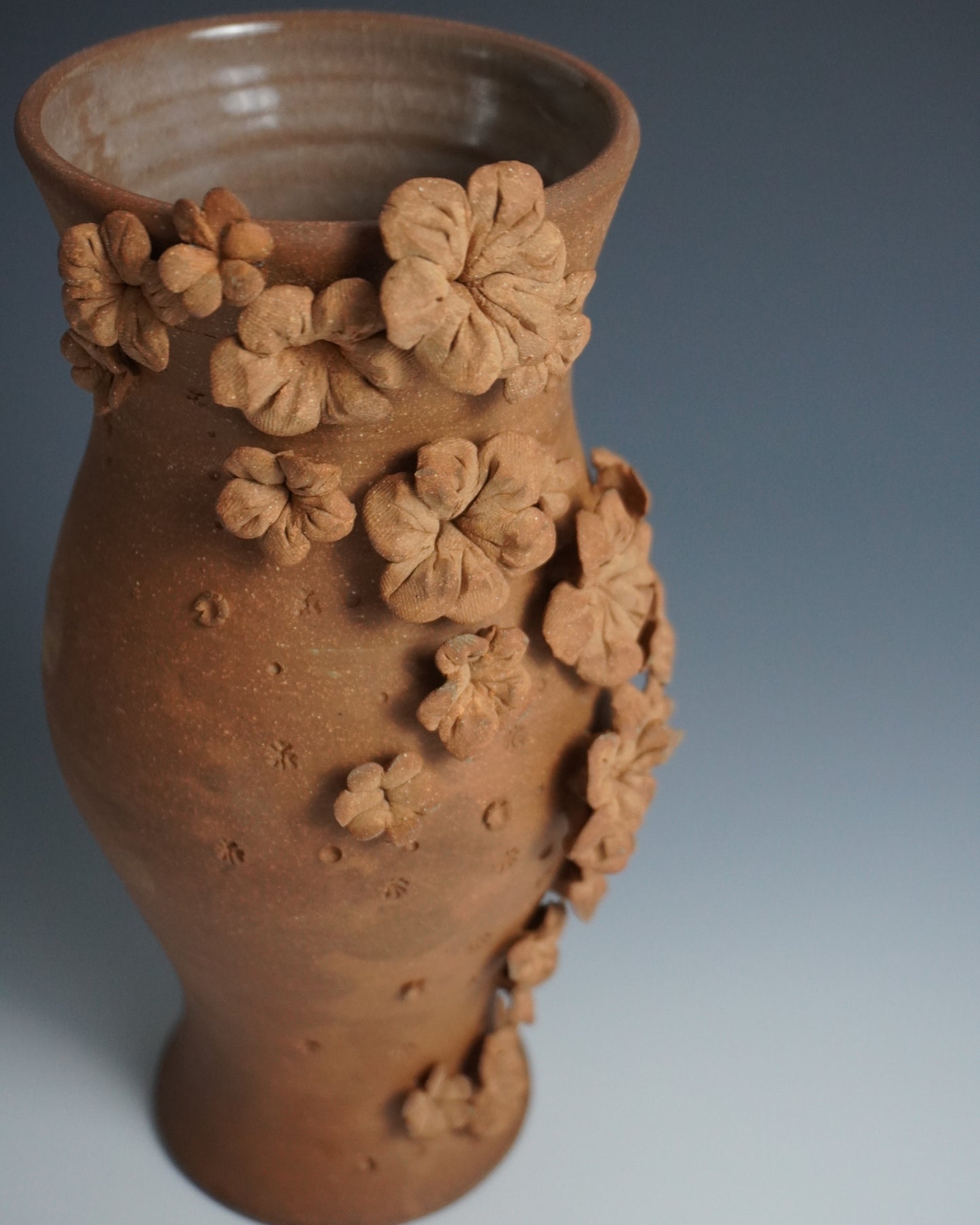 medium blossom vase III