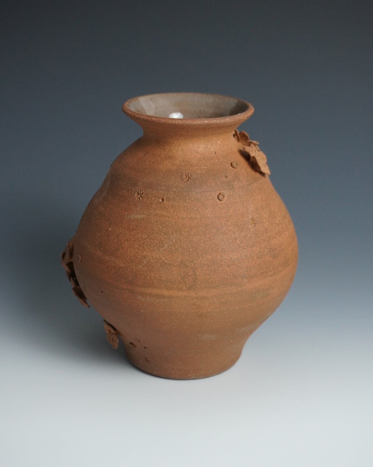 medium blossom vase I